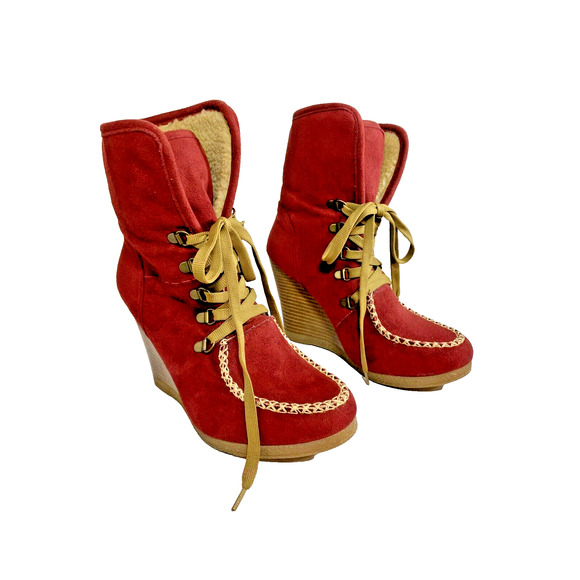 Moccasin Wedge Heel Bootie Women Sz 8 Red Faux Suede Faux Sherpa Lined by Viline - Picture 5 of 7